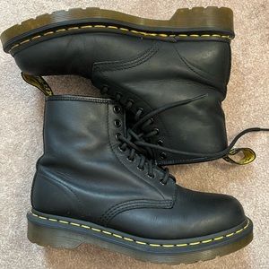 dr. martens 1460 smooth leather
